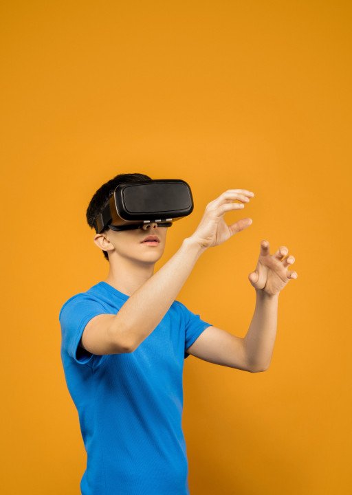 Unleashing the Power of the Quest 2 Headset: A Comprehensive Guide to Immersive Virtual Reality